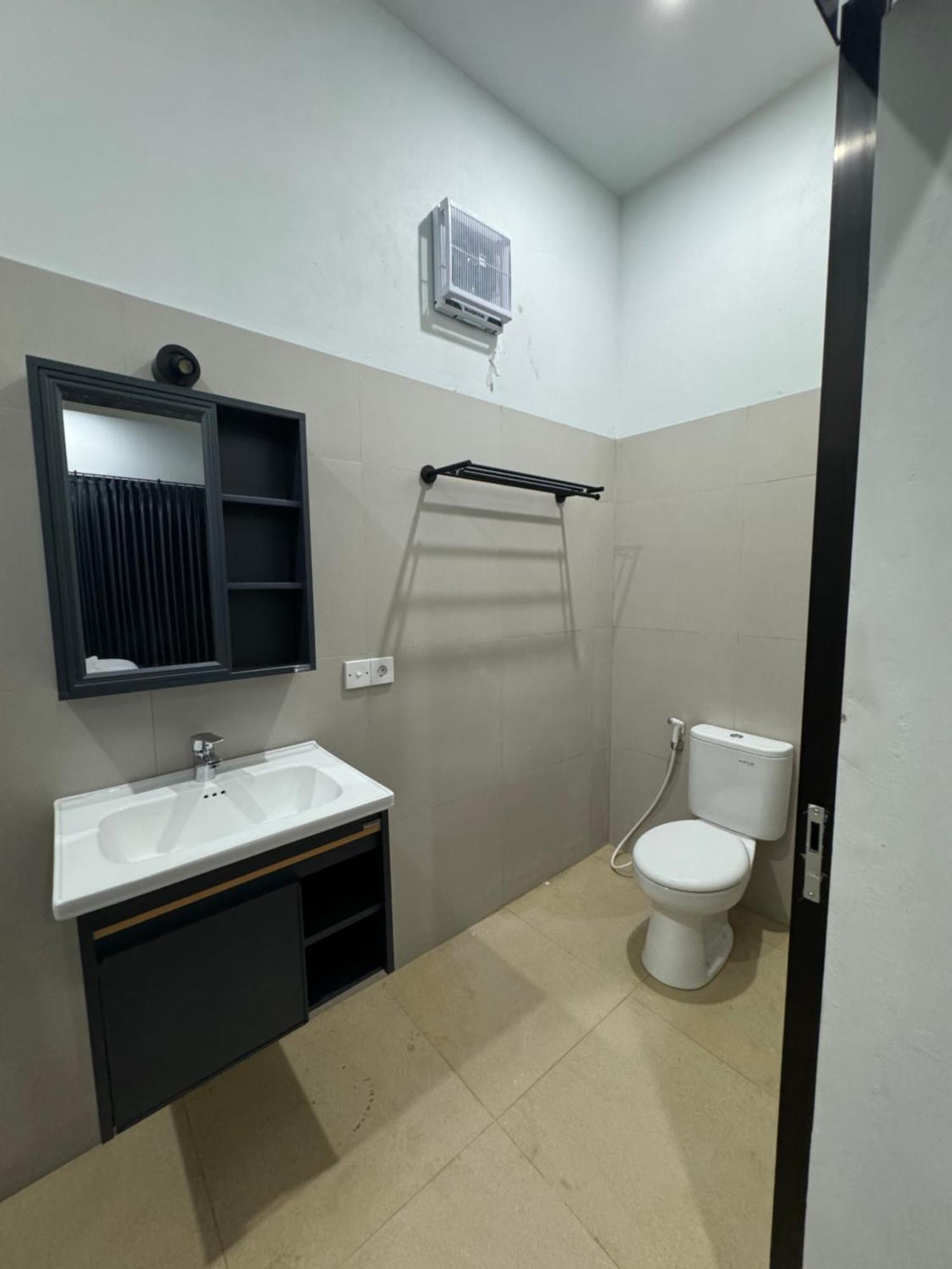 Satu Hati Hotel Ekas Ngoại thất bức ảnh