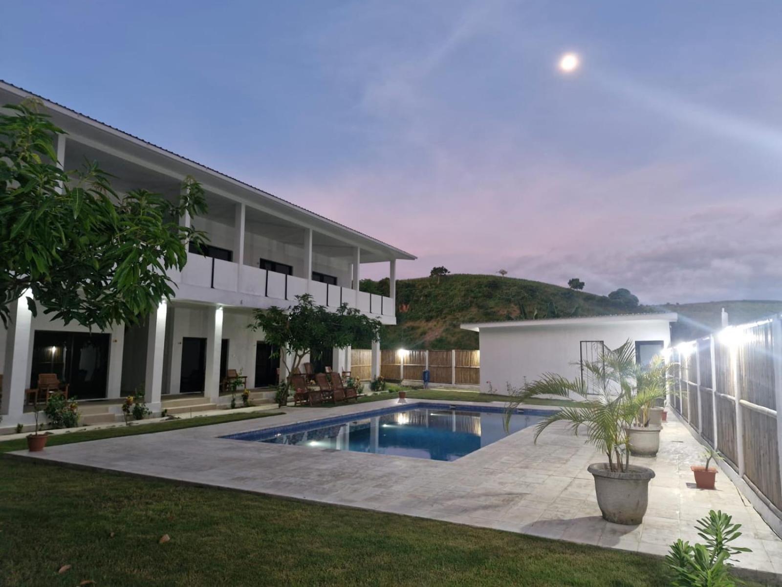 Satu Hati Hotel Ekas Ngoại thất bức ảnh